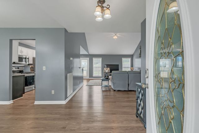 1305 Standing Stone Cir, Columbia, TN 38401