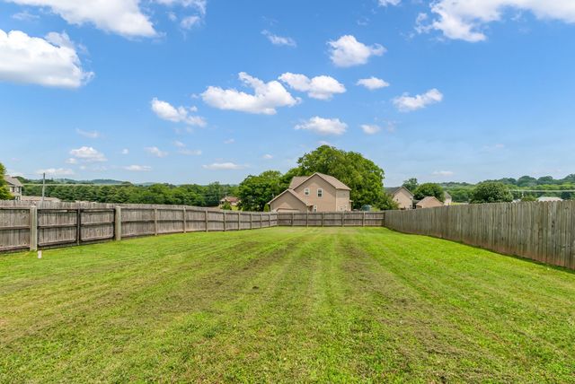 1305 Standing Stone Cir, Columbia, TN 38401