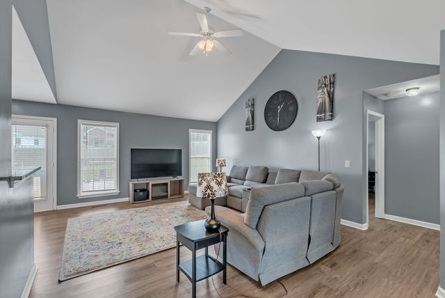 1305 Standing Stone Cir, Columbia, TN 38401