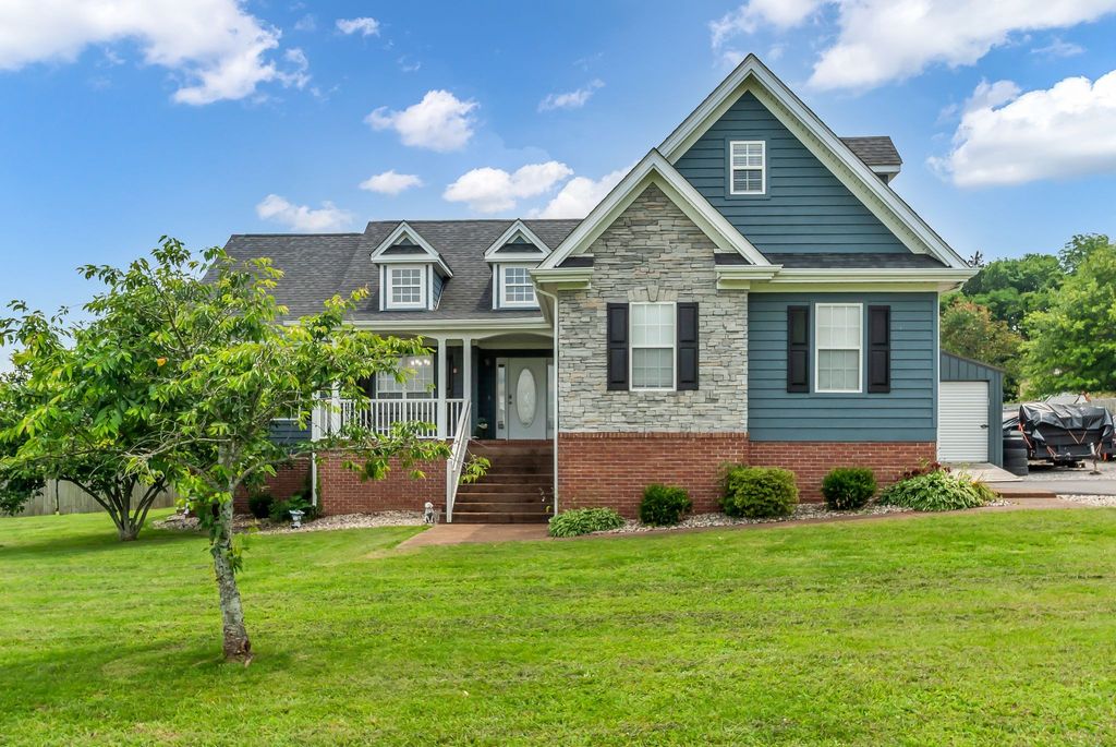 1305 Standing Stone Cir, Columbia, TN 38401