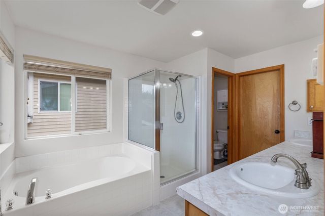 734 Glenmore Loop, Port Orchard, WA 98366