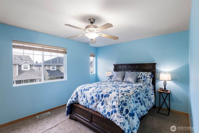 734 Glenmore Loop, Port Orchard, WA 98366