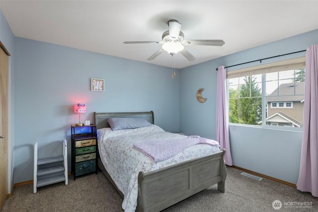 734 Glenmore Loop, Port Orchard, WA 98366