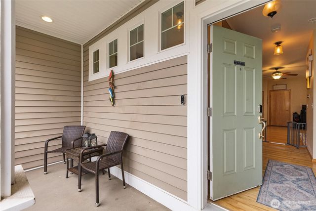 734 Glenmore Loop, Port Orchard, WA 98366