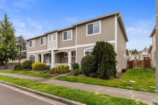 734 Glenmore Loop, Port Orchard, WA 98366