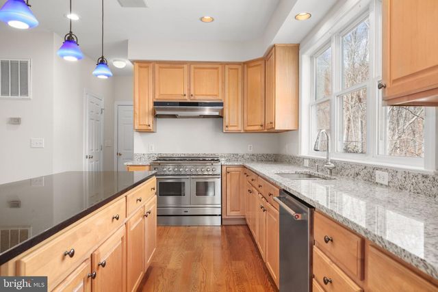 1021 ALBERT RENNOLDS DR, Fredericksburg, VA 22401