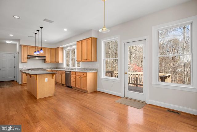 1021 ALBERT RENNOLDS DR, Fredericksburg, VA 22401