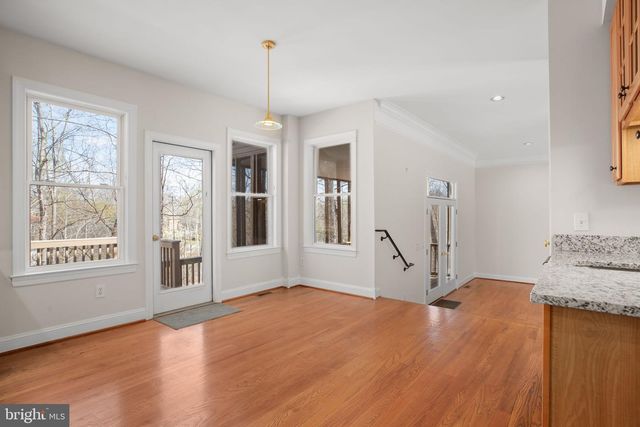 1021 ALBERT RENNOLDS DR, Fredericksburg, VA 22401