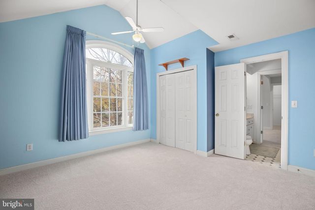 1021 ALBERT RENNOLDS DR, Fredericksburg, VA 22401