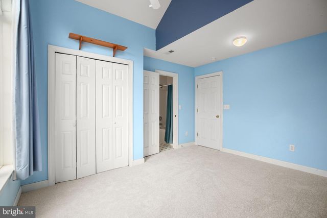 1021 ALBERT RENNOLDS DR, Fredericksburg, VA 22401