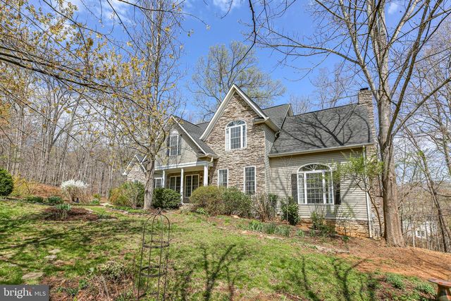 1021 ALBERT RENNOLDS DR, Fredericksburg, VA 22401