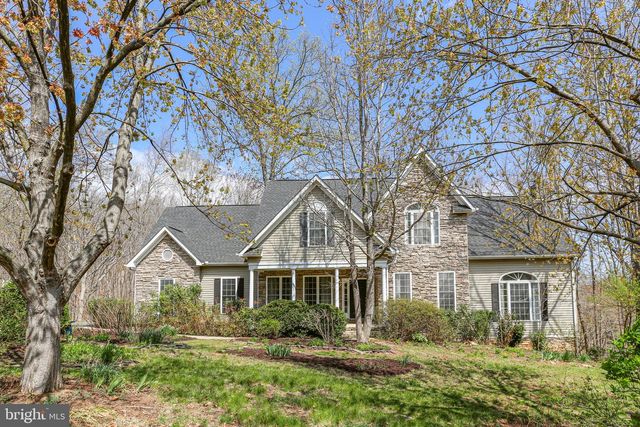 1021 ALBERT RENNOLDS DR, Fredericksburg, VA 22401