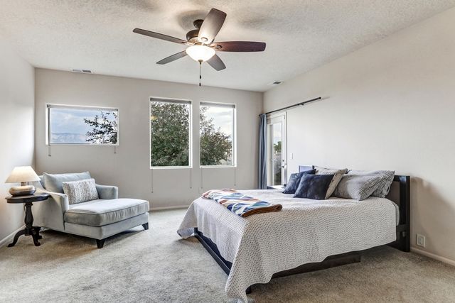 312 Pinnacle Drive SE, Rio Rancho, NM 87124