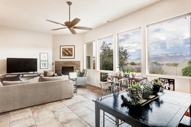 312 Pinnacle Drive SE, Rio Rancho, NM 87124