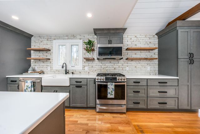 1354 Route 134, South Dennis, MA 02660