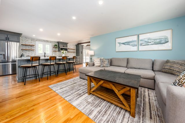 1354 Route 134, South Dennis, MA 02660