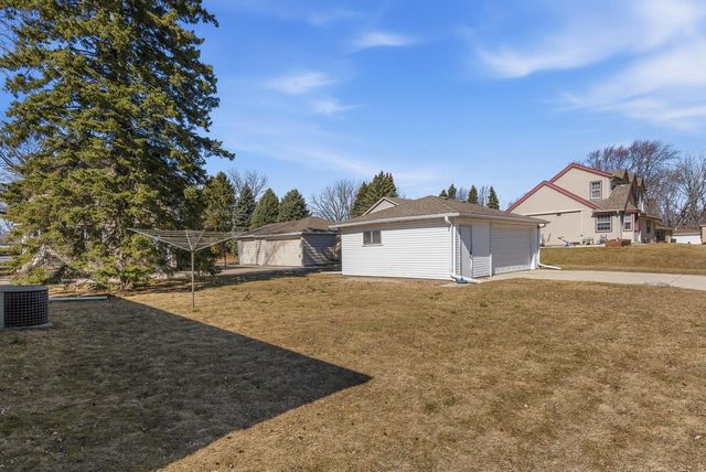 3474 E Sivyer AVENUE, Saint Francis, WI 53235