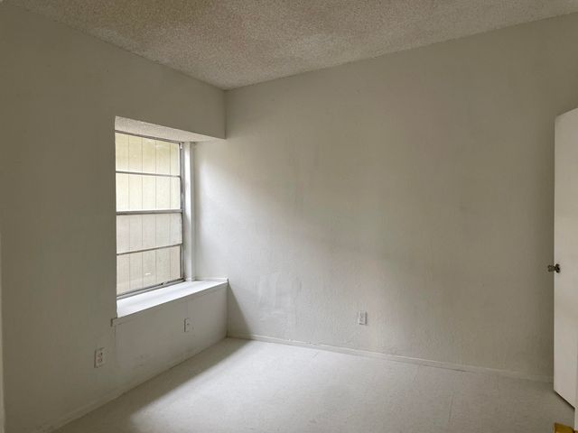 8154 SAINT ANDREW Lane C, El Paso, TX 79907
