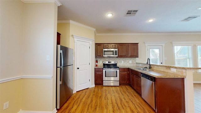 2900 Horseback Court, College Station, TX 77845