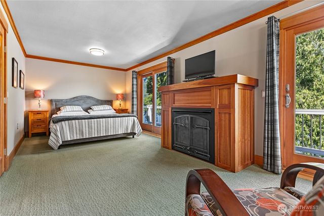 482 W Lake Samish Drive, Bellingham, WA 98229