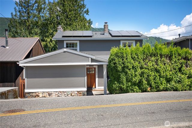 482 W Lake Samish Drive, Bellingham, WA 98229