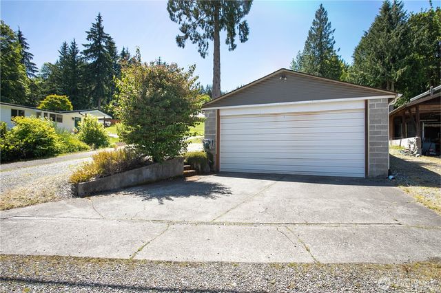 482 W Lake Samish Drive, Bellingham, WA 98229