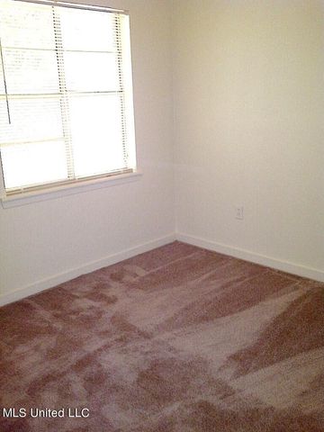 836 Riverview Drive, 17, Jackson, MS 39202