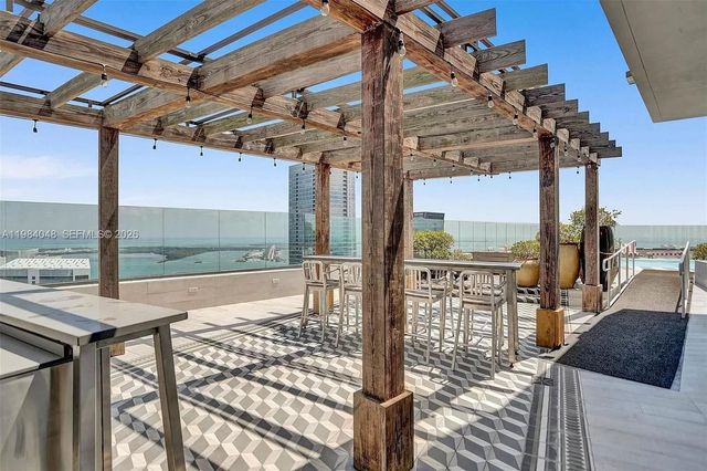 1300 S Miami Ave 1804, Miami, FL 33130