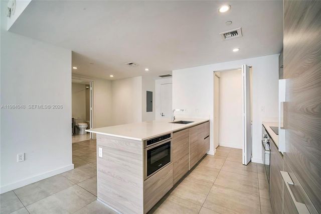 1300 S Miami Ave 1804, Miami, FL 33130