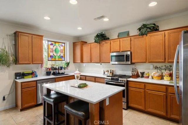 33410 Wallace, Yucaipa, CA 92399