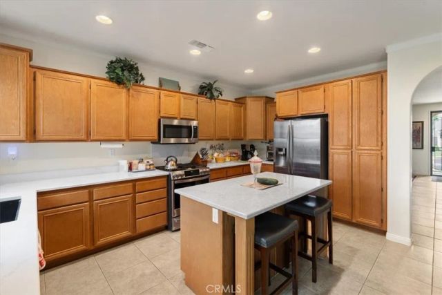 33410 Wallace, Yucaipa, CA 92399