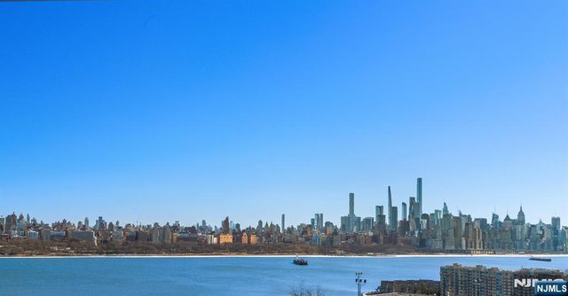 8800 Boulevard East 005E, North Bergen, NJ 07047