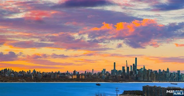 8800 Boulevard East 005E, North Bergen, NJ 07047