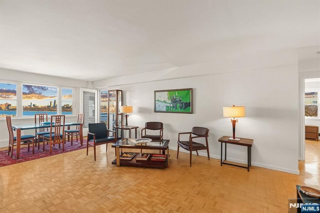 8800 Boulevard East 005E, North Bergen, NJ 07047