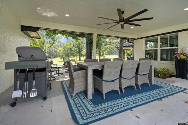 20418 FM 16, Lindale, TX 75771