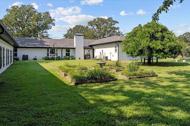 20418 FM 16, Lindale, TX 75771