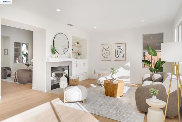 25781 Durrwood Ct, Castro Valley, CA 94552