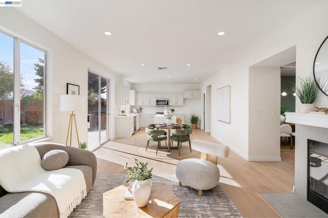 25781 Durrwood Ct, Castro Valley, CA 94552
