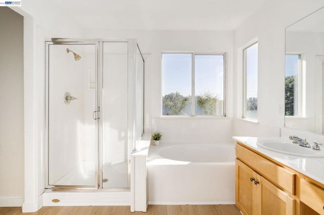 25781 Durrwood Ct, Castro Valley, CA 94552