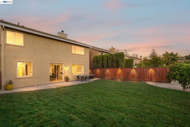 25781 Durrwood Ct, Castro Valley, CA 94552