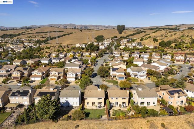 25781 Durrwood Ct, Castro Valley, CA 94552