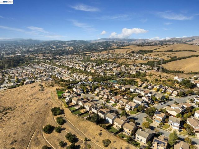 25781 Durrwood Ct, Castro Valley, CA 94552