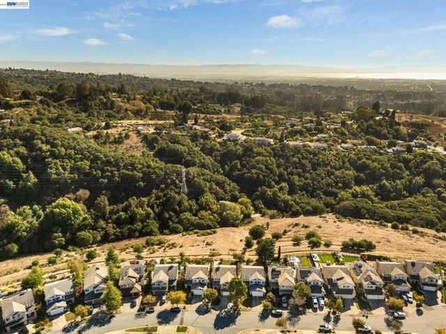 25781 Durrwood Ct, Castro Valley, CA 94552
