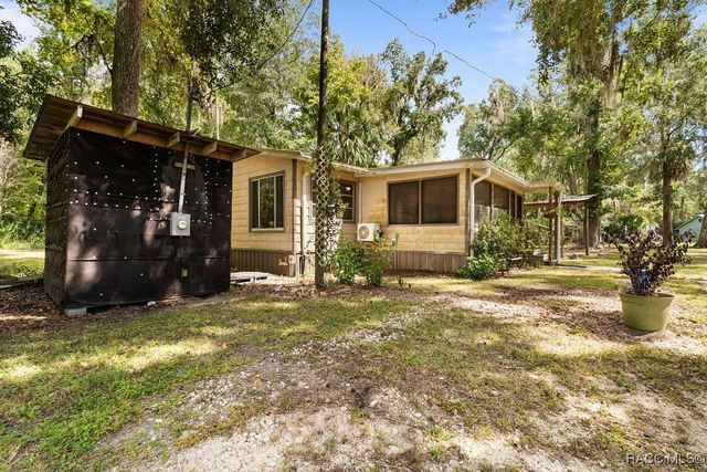 4050 SE 170th Place, Inglis, FL 34449