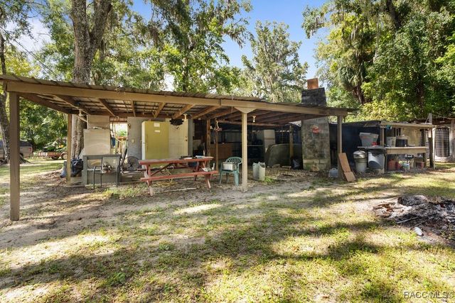 4050 SE 170th Place, Inglis, FL 34449