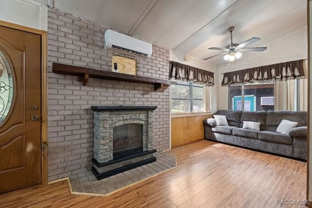 4050 SE 170th Place, Inglis, FL 34449