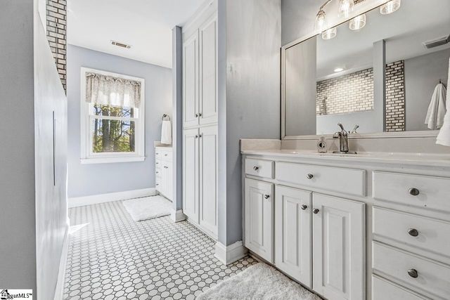 222 Squires Creek Road, Simpsonville, SC 29681