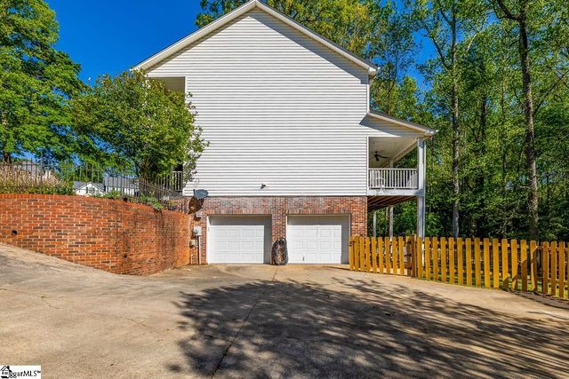 222 Squires Creek Road, Simpsonville, SC 29681
