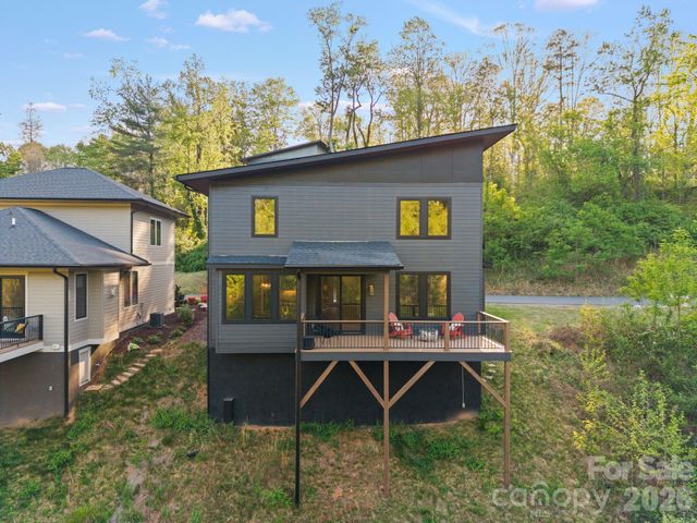 127 Rough Bark Trail, Asheville, NC 28806