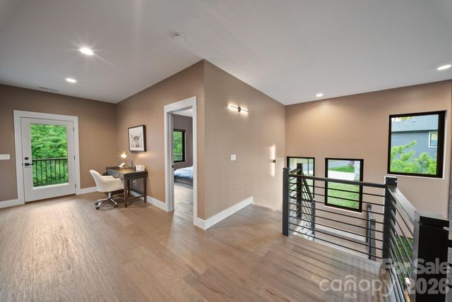 127 Rough Bark Trail, Asheville, NC 28806